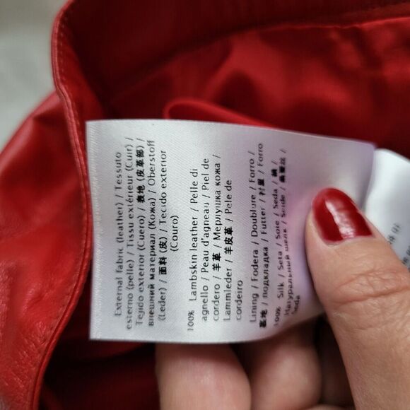 NWT $2590 VALENTINO GARAVANI Rouge Absolute red leather shorts Sz 40 - Picture 13 of 16